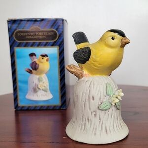 VTG 1970s Porcelain Goldfinch Dinner Bell Bird‎ Nature Cottage Farm Whimsical